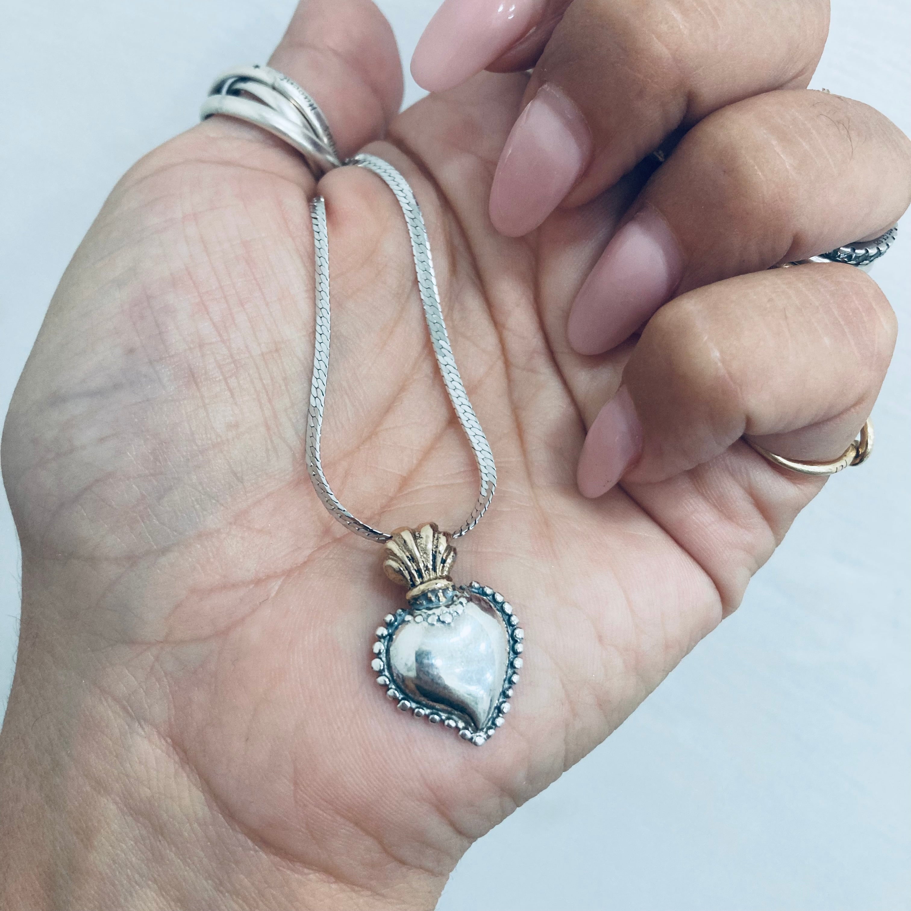 Collana cuore sacro bicolor in argento 925 di RabiosaJewels