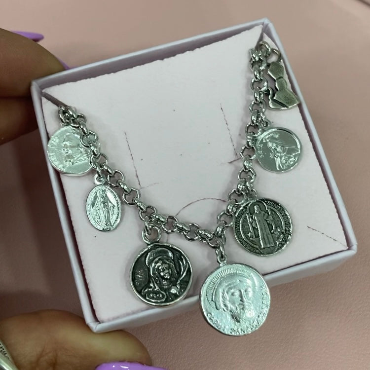 Bracciale Chi tene sante va ‘mparaviso di RabiosaJewels. Bracciale con medaglie dei santi. Argento 925