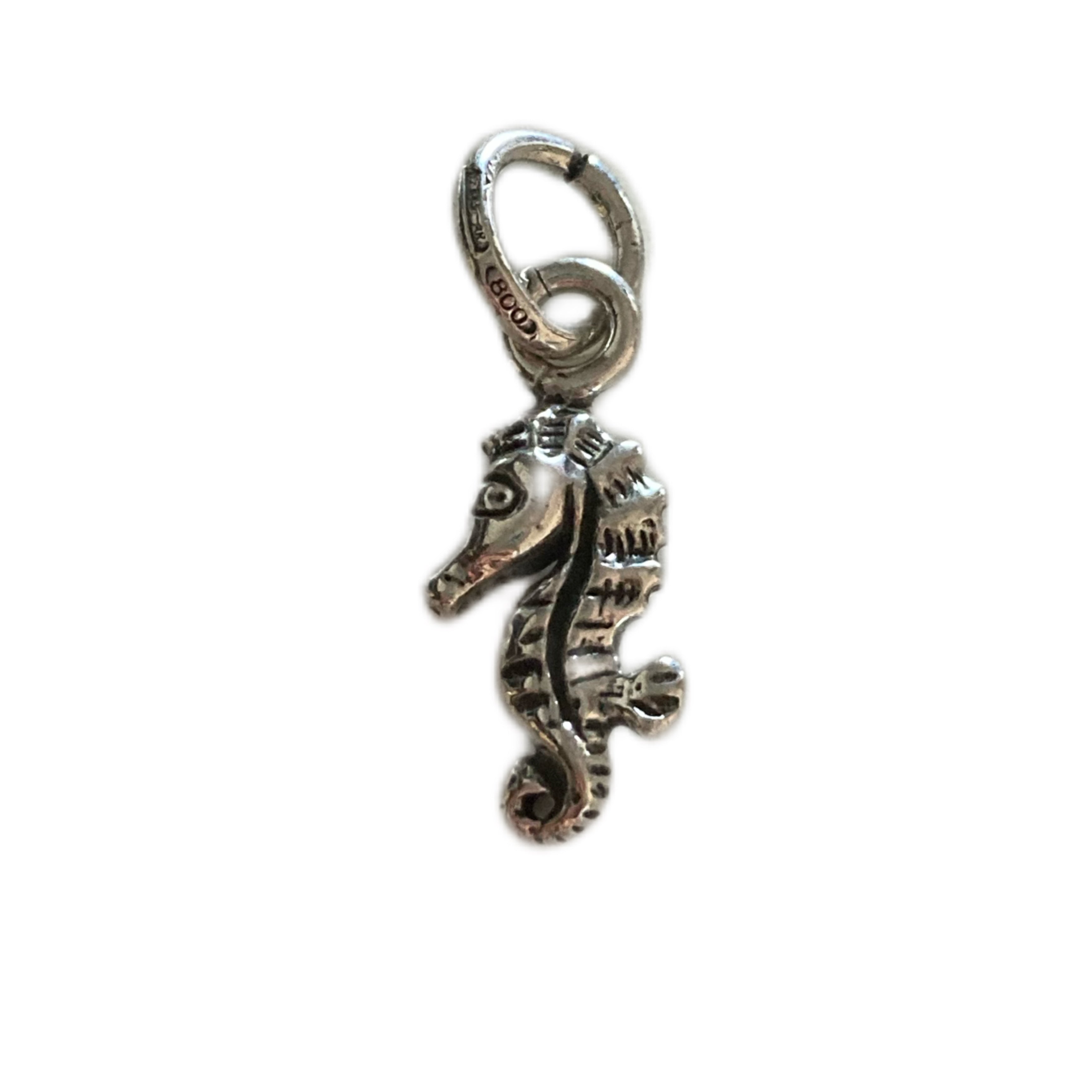 ciondolo cavalluccio marino portafortuna in argento 925. Rabiosajewels