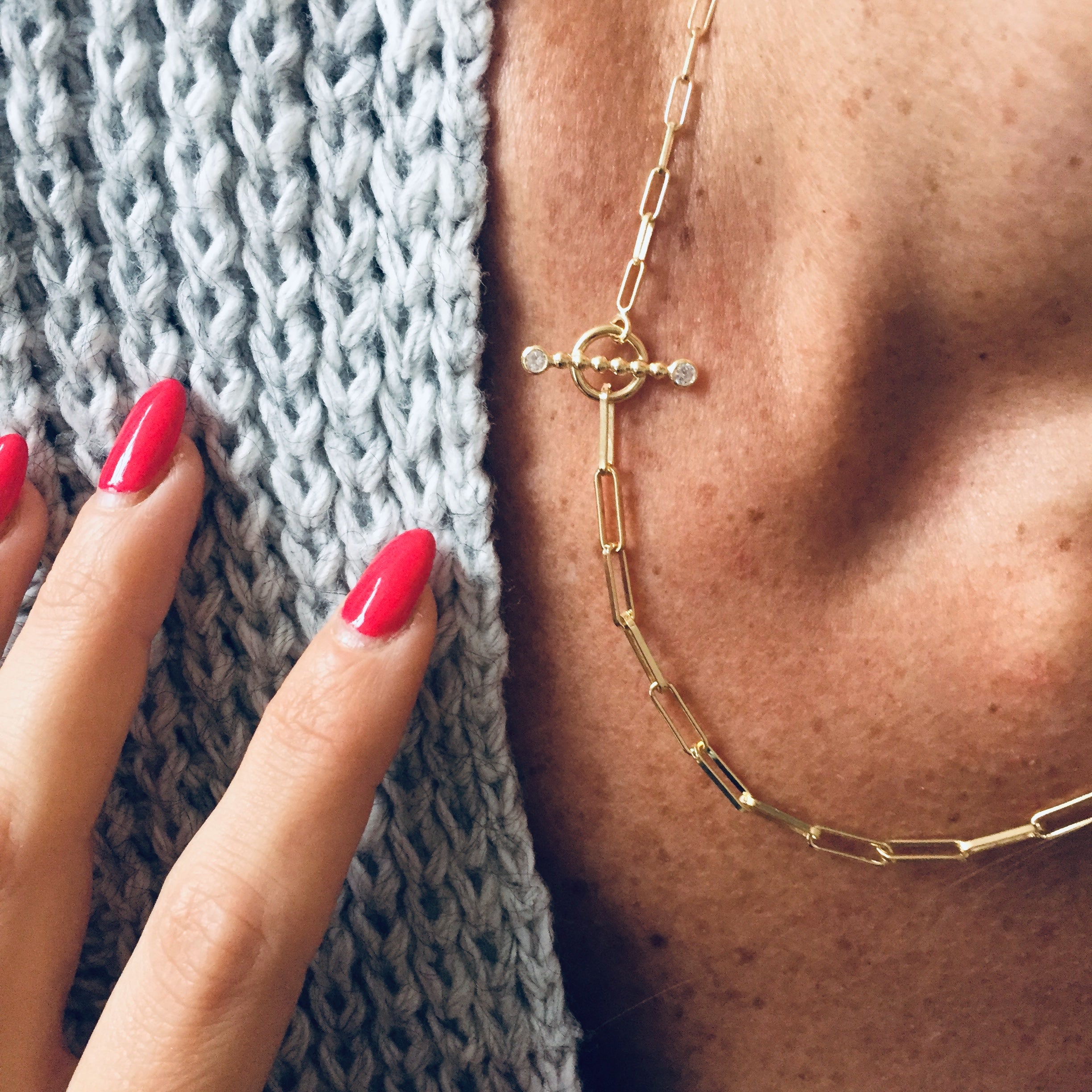 RabiosaJewels. Collana amira argento925 gold. foto dettaglio chiusura a T