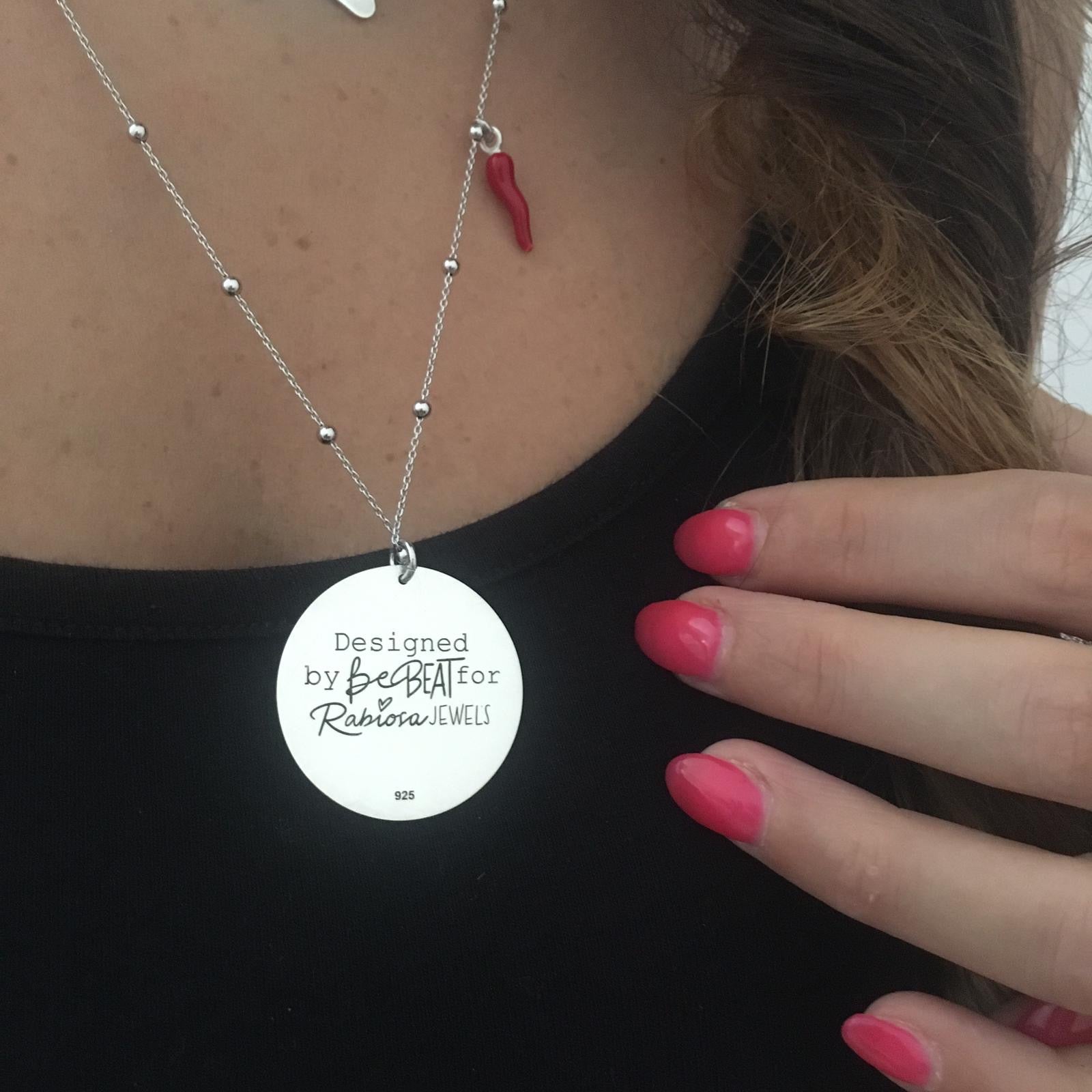 collana aspettando il sole, disegnata in esclusiva da BeBEAT per RabiosaJewels. argento 925. foto collana indossata. retro. (4699404271679)