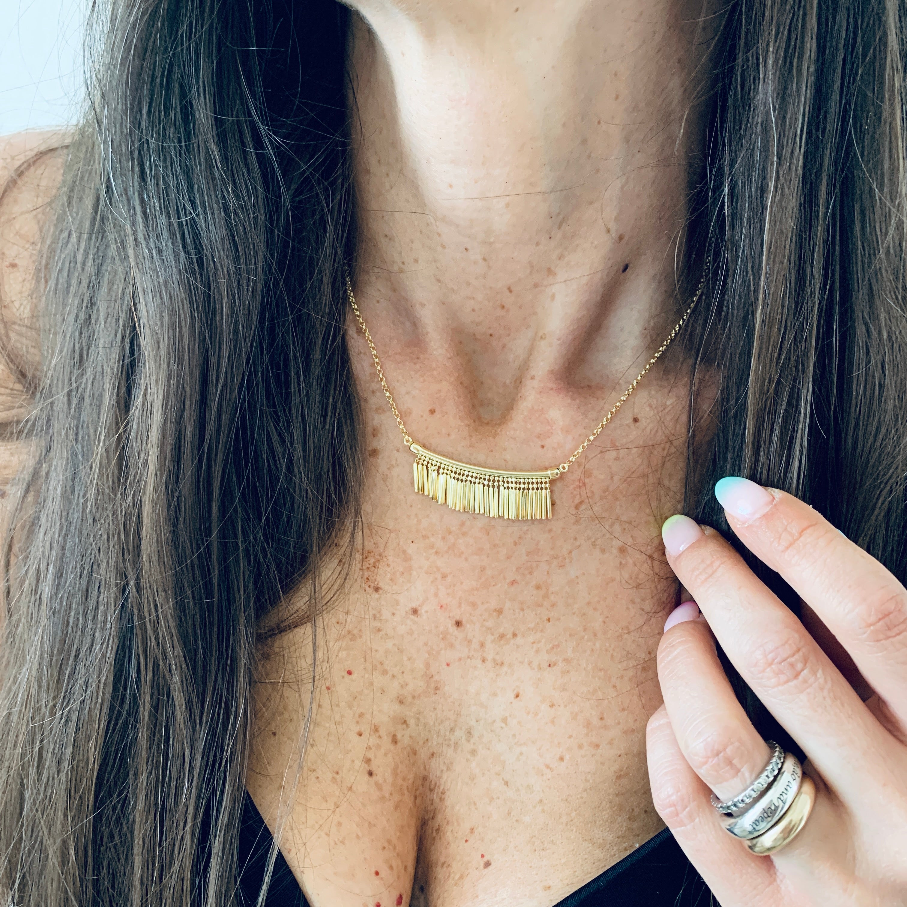 RabiosaJewels. Collana Iside in argento925. versione gold. foto indossata