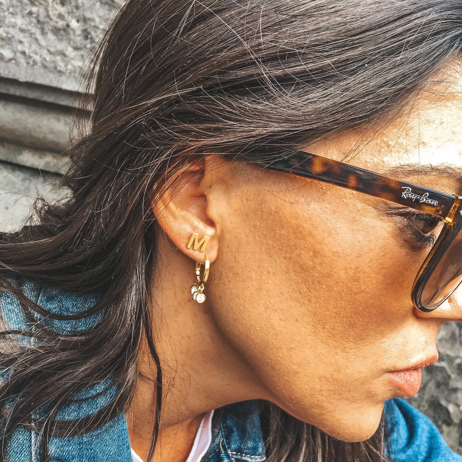 Mono orecchino iniziale da lobo con perno. argento 925. rabiosajewels (4452711891007)