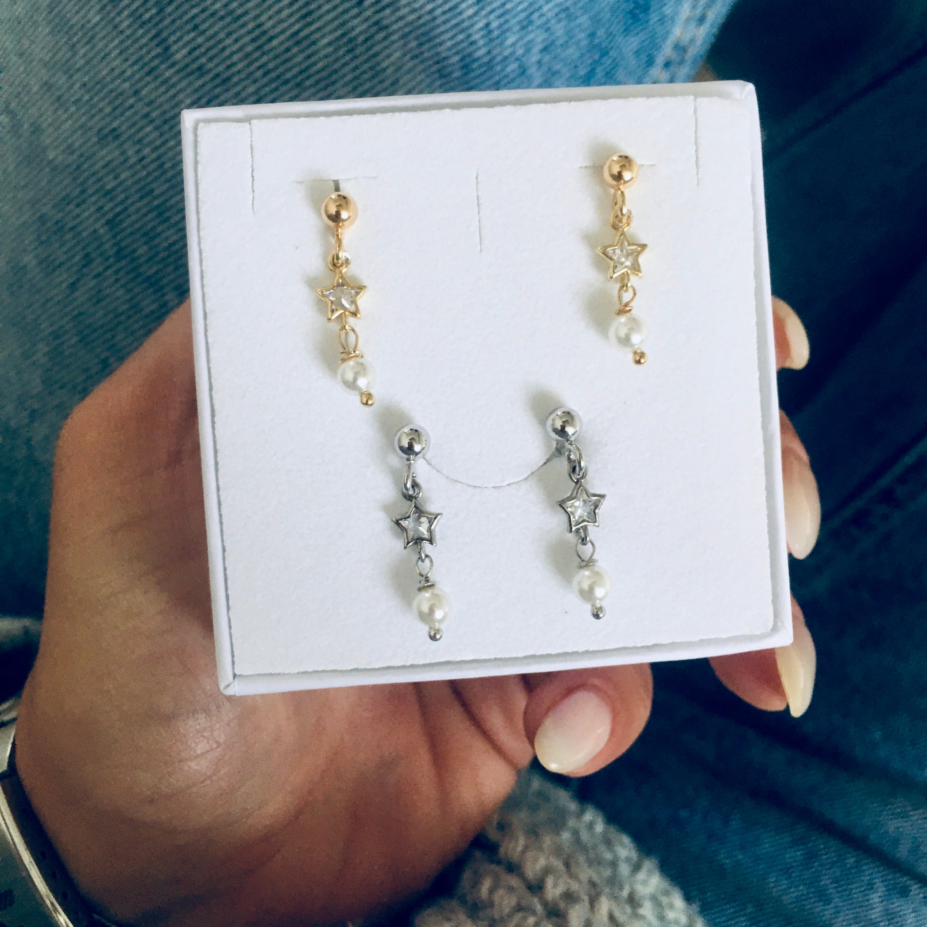 RabiosaJewels. orecchini ninì in argento925 con zircone a forma d stella e perlina. silver e gold