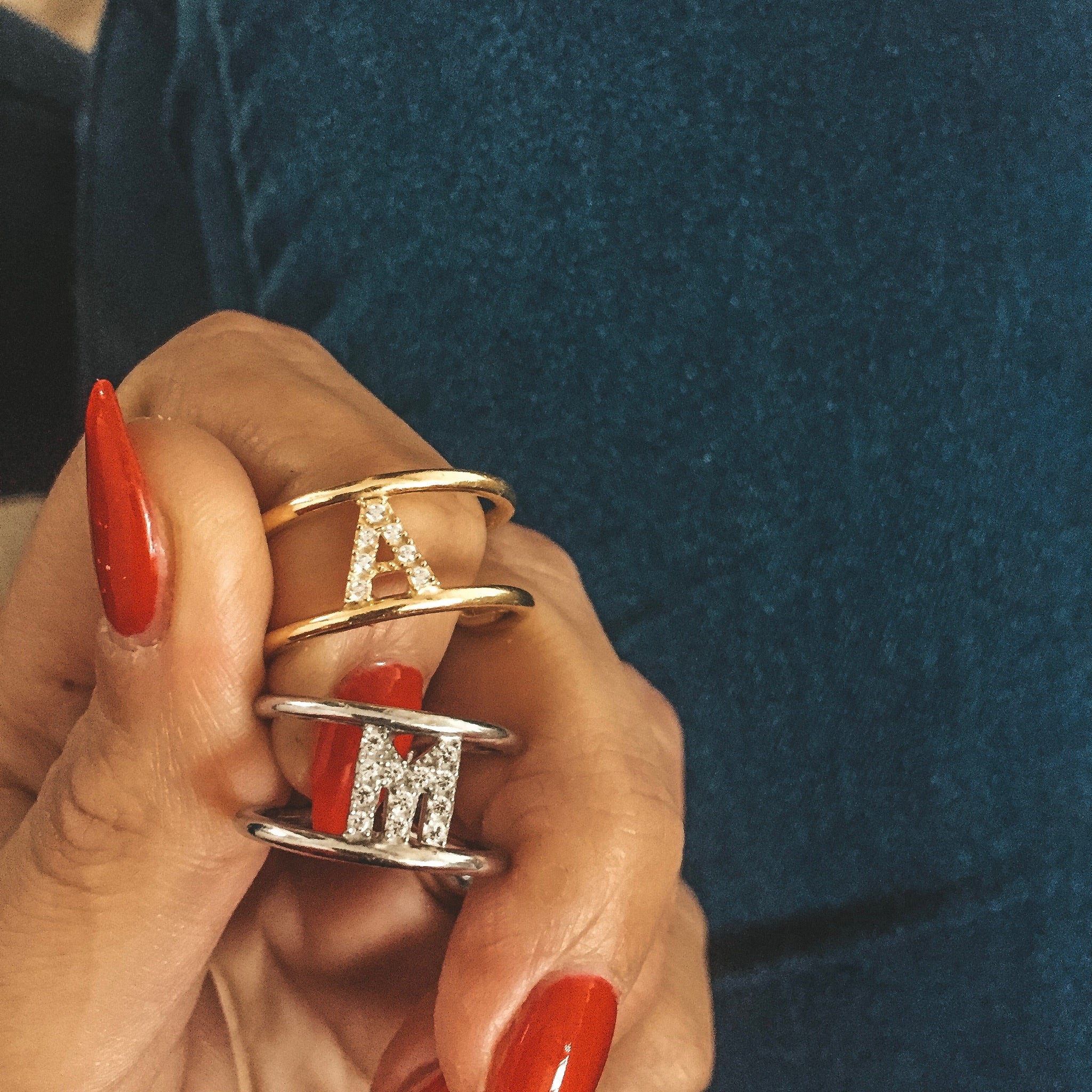 Anello Binario con Iniziale in Zirconi (4377018597439)