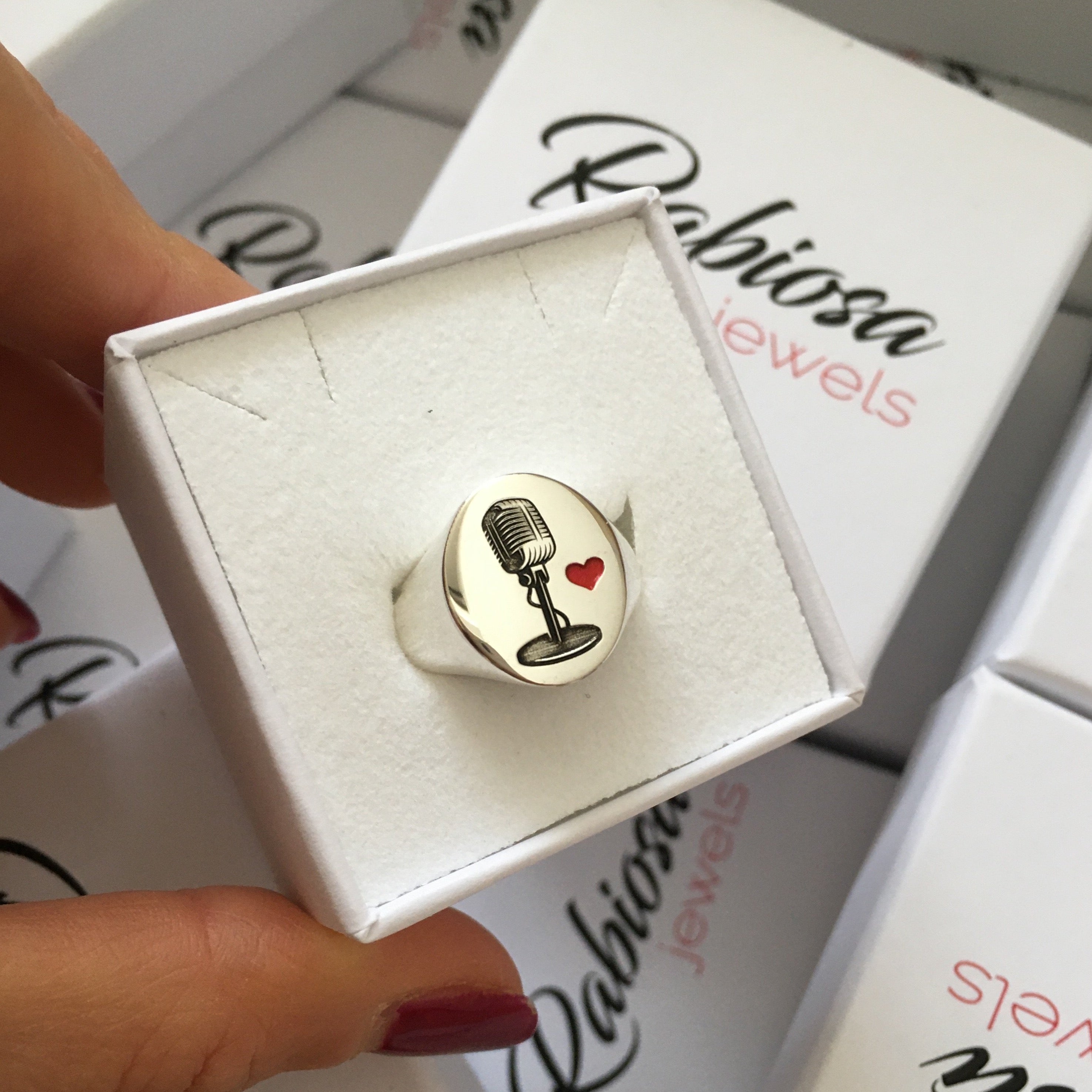 chevalier da anulare donna personalizzato in argento 925. Rabiosa Jewels