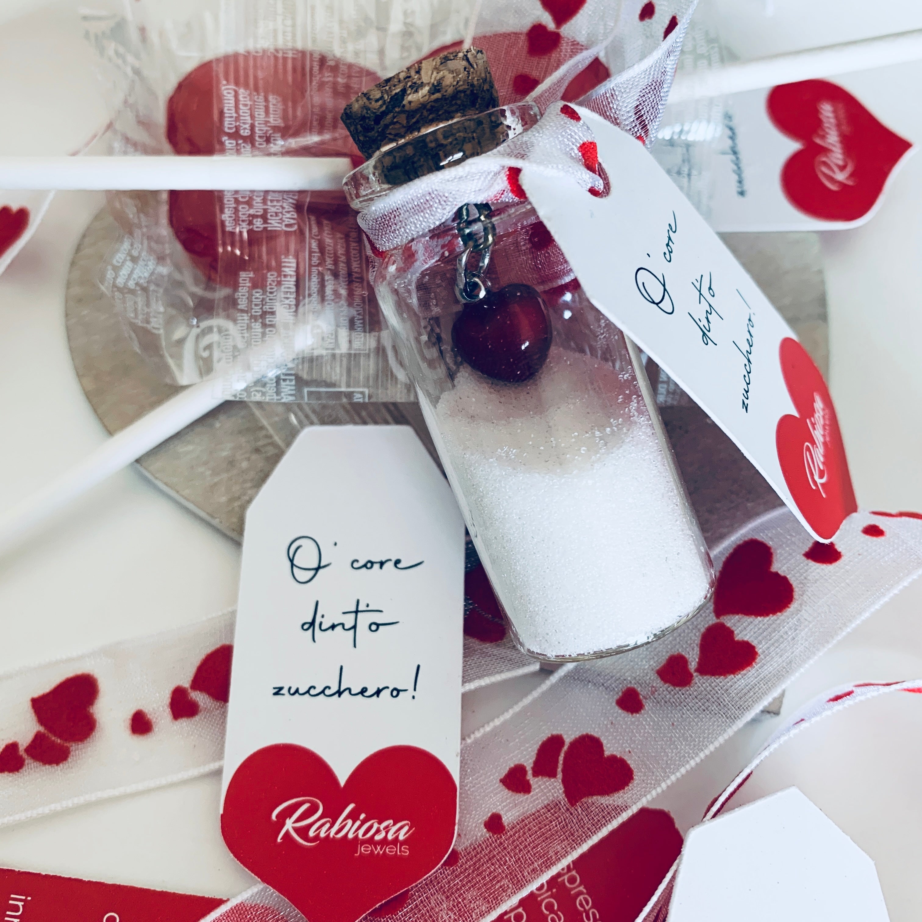 'O core dint'o zucchero: ciondolo cuore rosso in argento 925 confezionato con bottiglina e zucchero. RabiosaJewels