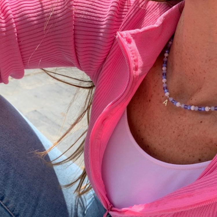 collana capri con cristalli nelle nuances del bluette e rifiniture in argento 925. ciondolo micro iniziale a scelta. RabiosaJewels