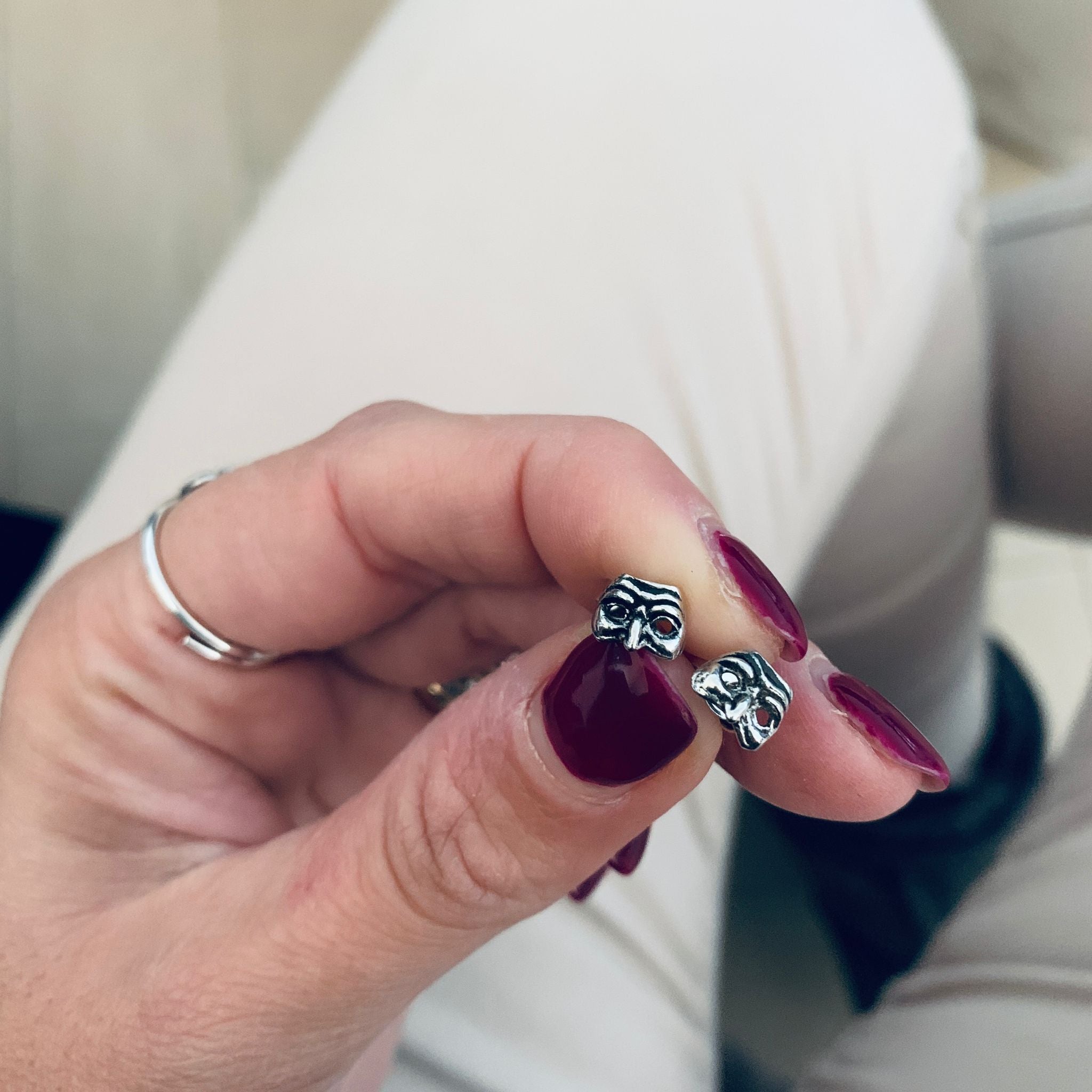 orecchini da lobo maschera pulcinella in argento 925. RabiosaJewels