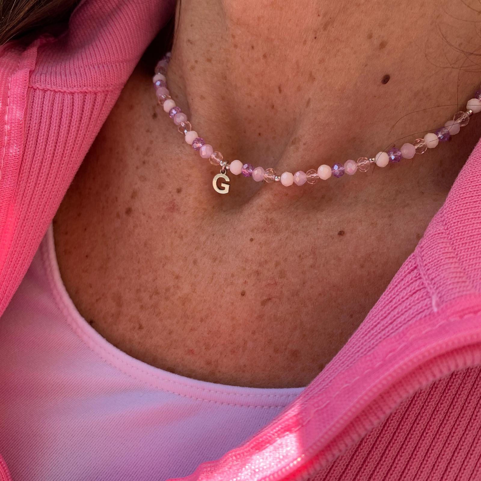 collana provenza in argento 925 con cristalli nelle tonalità del glicine. micro iniziale a charms. RabiosaJewels