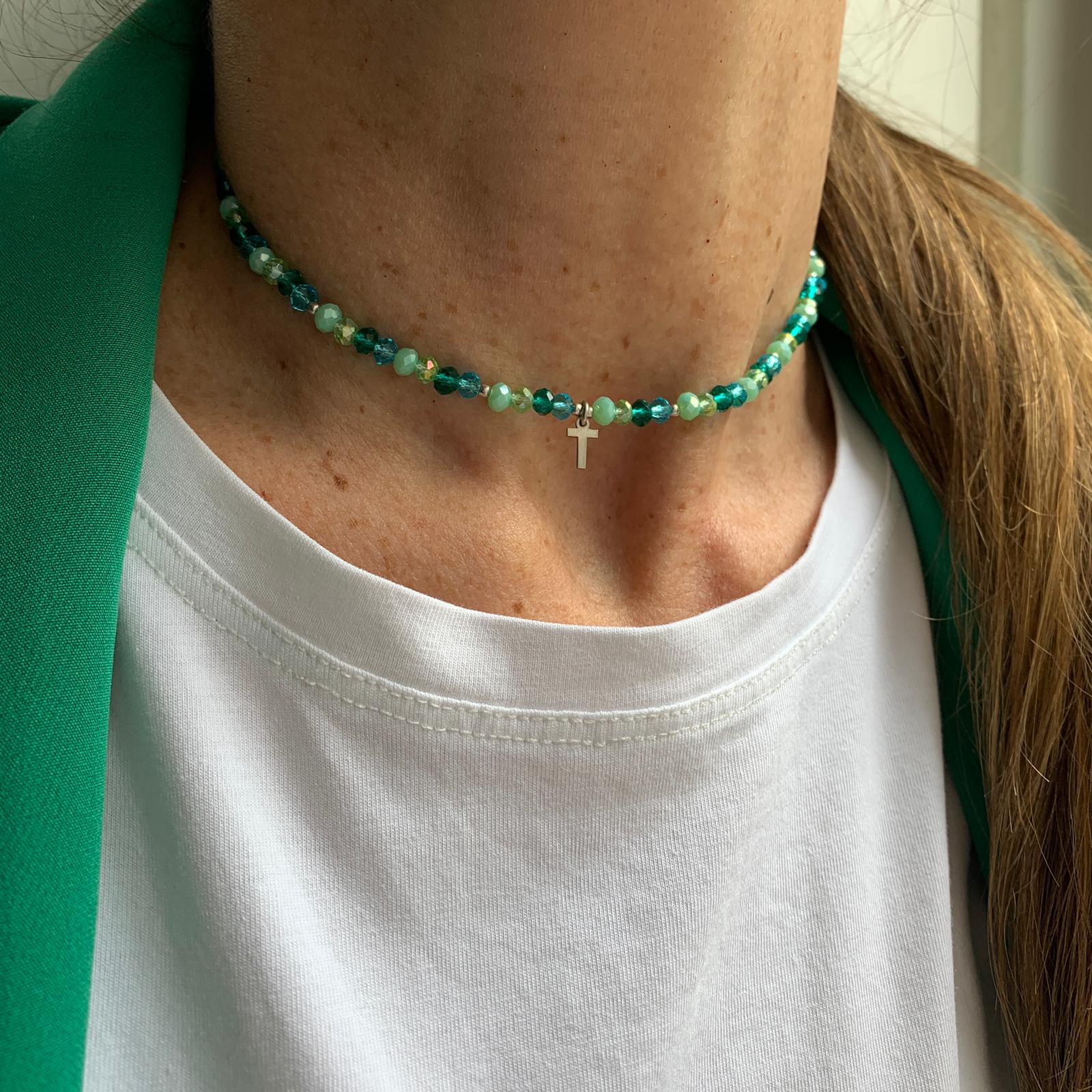 collana ischia in argento 925 e cristalli melle tonalità del verde. micro iniziale a scelta. RabiosaJewels