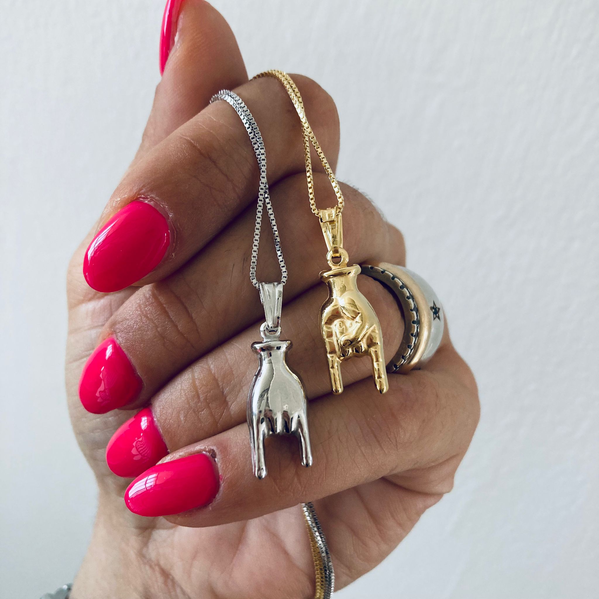 RabiosaJewels. collana in argento925 con corna portafortuna. versione silver o gold.