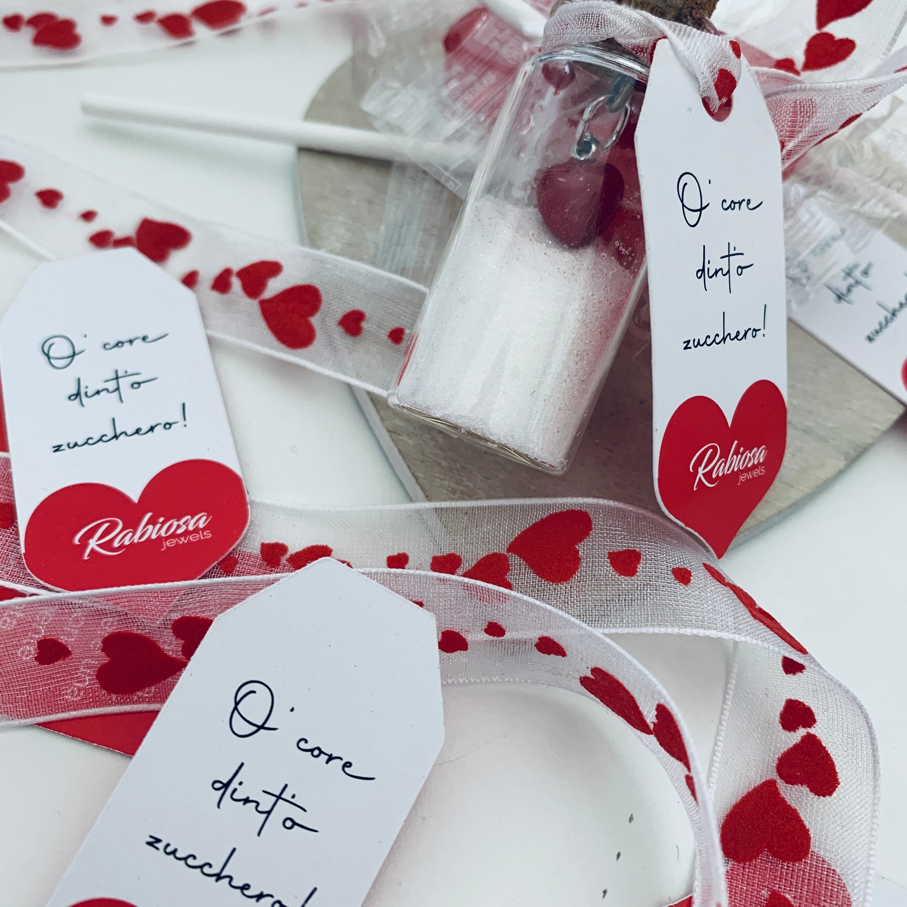 'O core dint'o zucchero: ciondolo cuore rosso in argento 925 confezionato con bottiglina e zucchero. RabiosaJewels