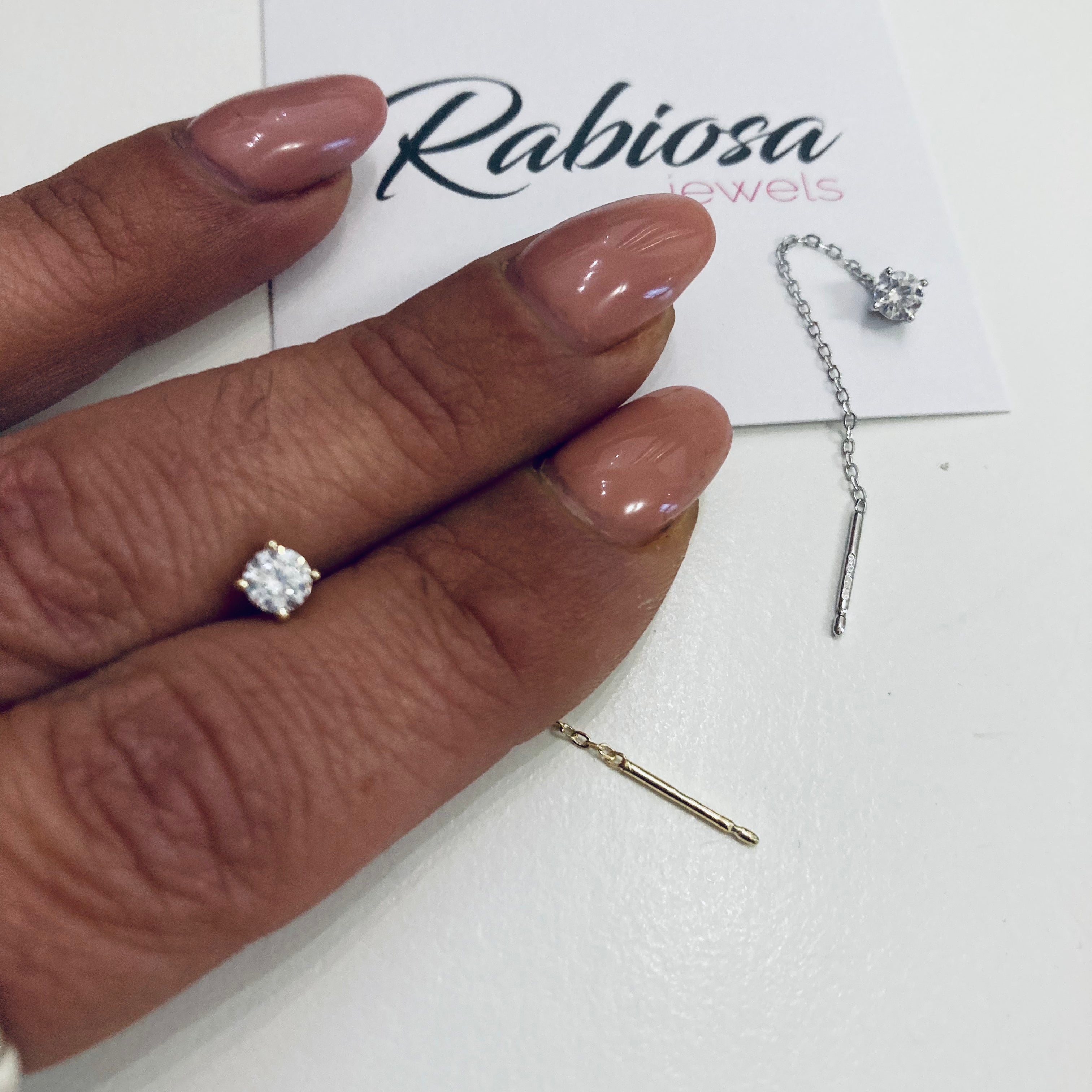 mono orecchino filo punto luce in argento 925. rabiosajewels