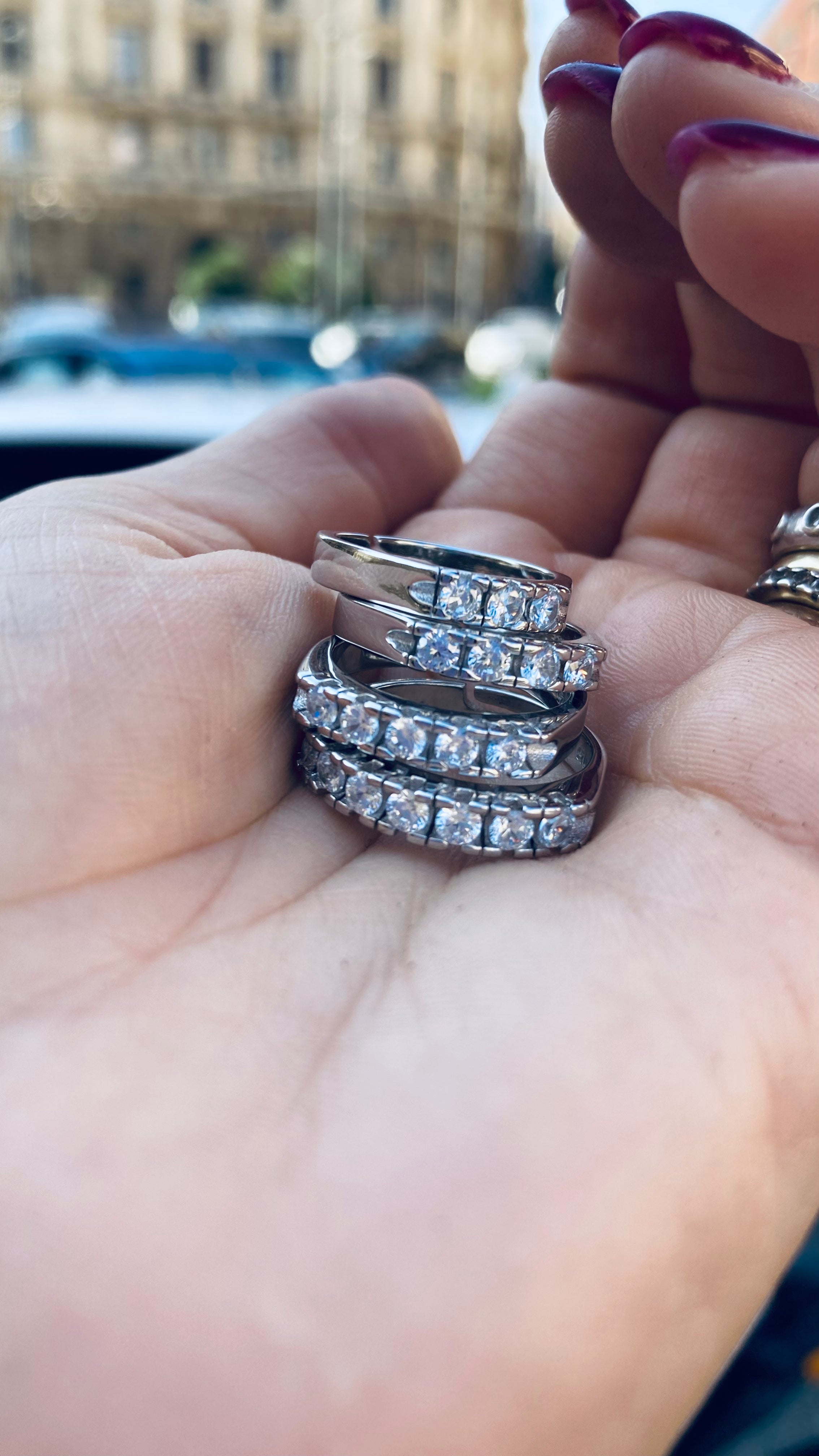 semi veretta in argento 925 con zirconi. modello riviera. RabiosaJewels