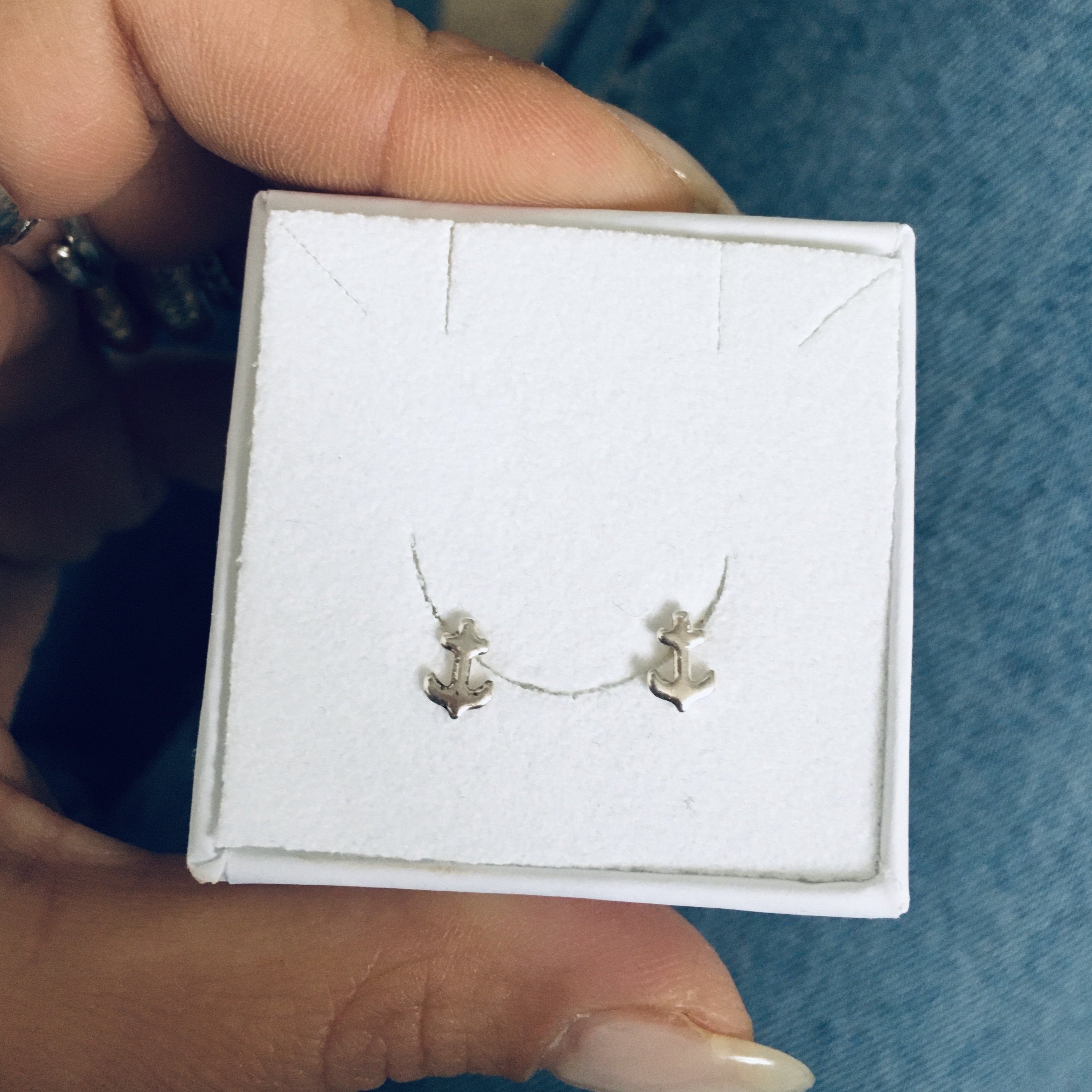 coppia di orecchini da lobo mini ancore.orecchini ancora di RabiosaJewels. argento 925