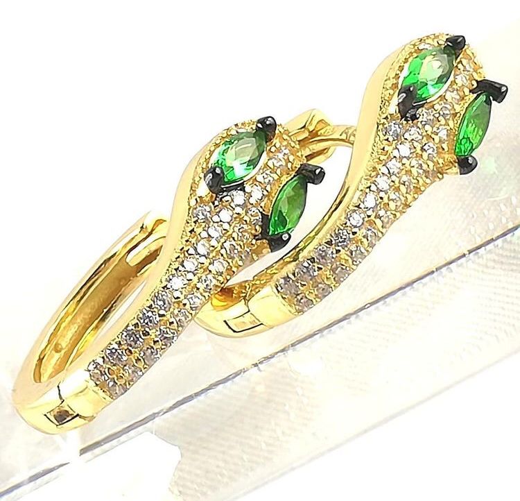 coppia di hoops Serpente in argento 925 e zirconi di rabiosajewels. gold.oreechini 1cm.orecchini serpente