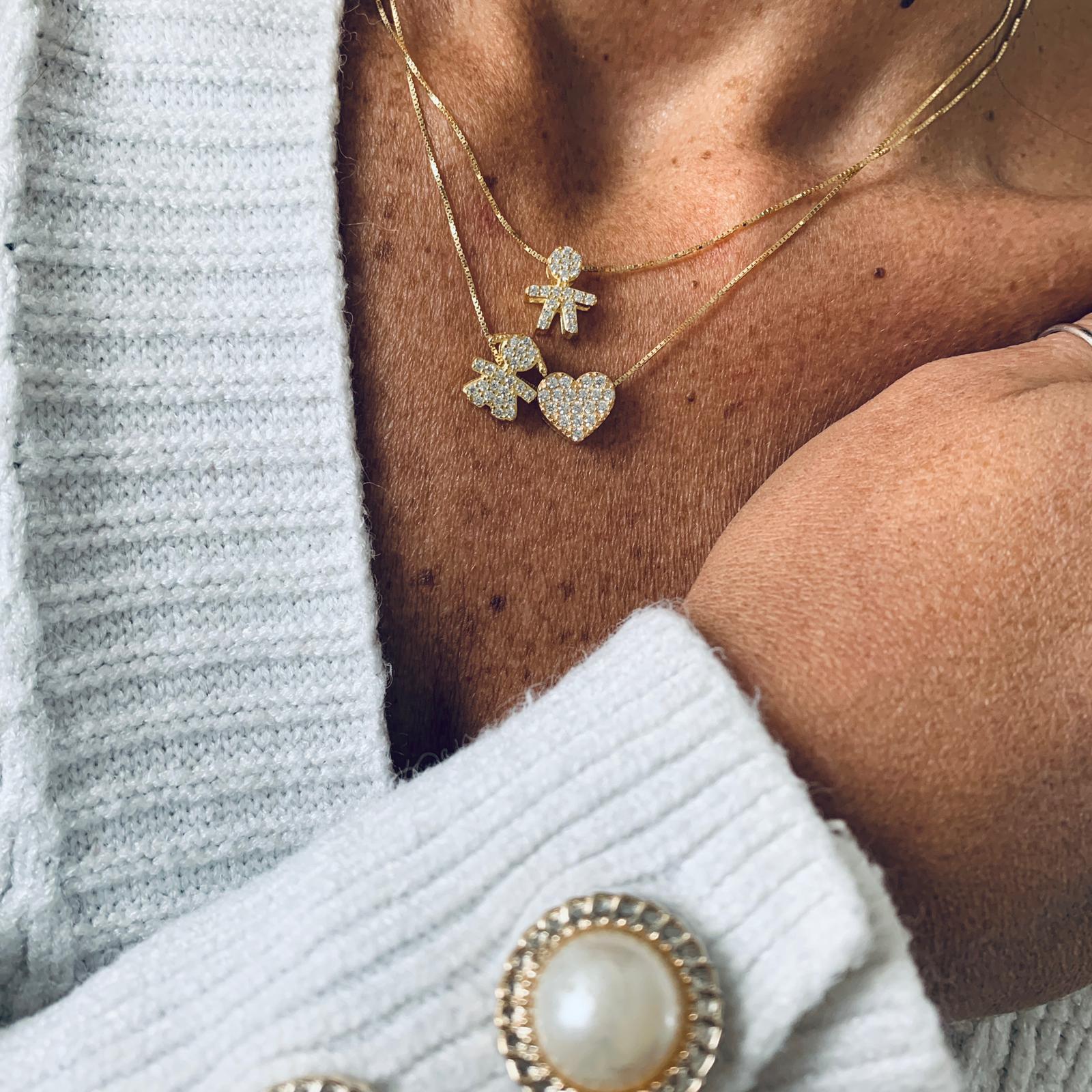 collana baby amorini in argento 925 con bimbo bimba e cuore in pavé di zirconi. versione gold. rabiosajewels. collana bimbo.collana bimba e cuore in pavé di zirconi