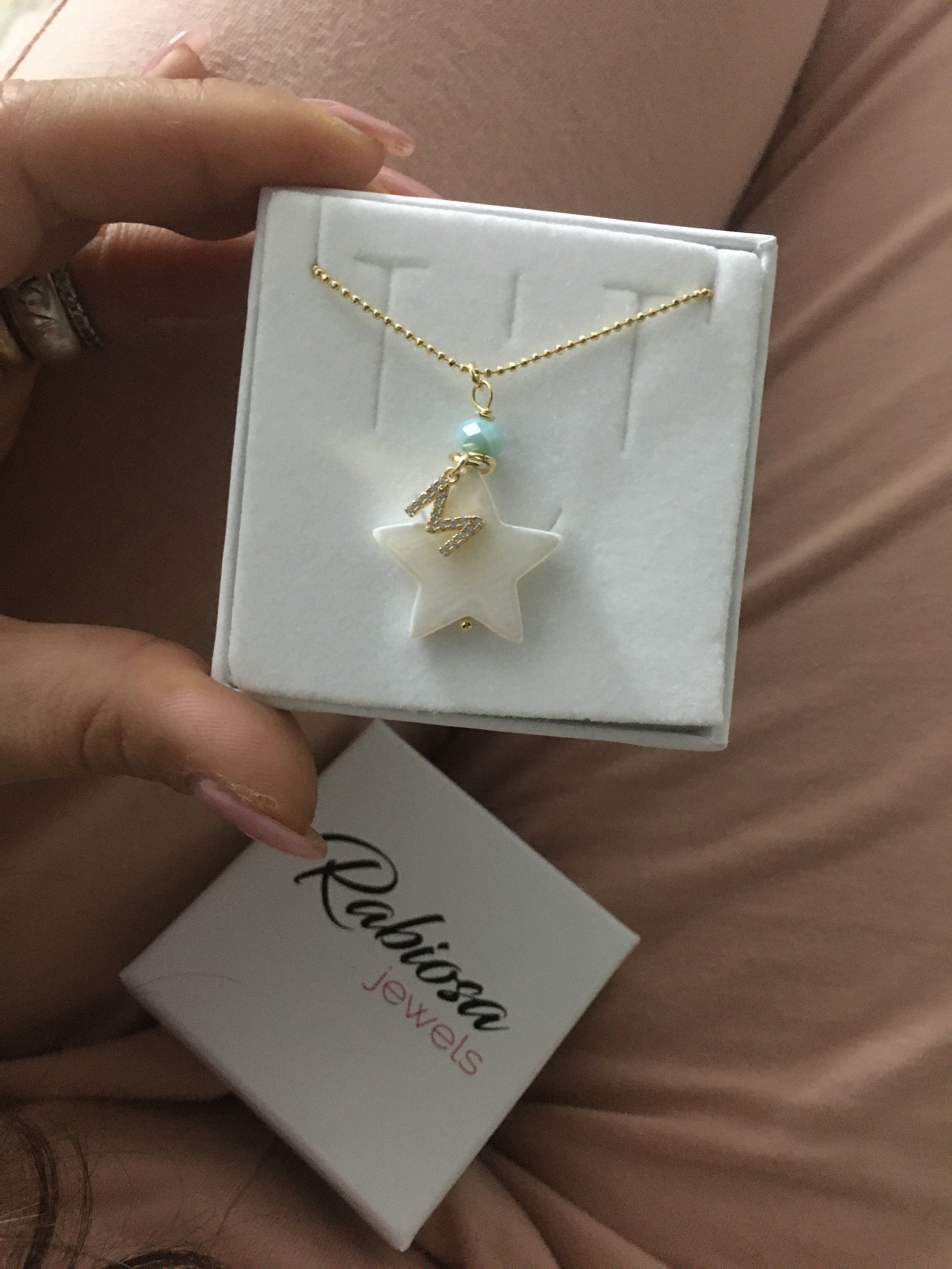 collana Mallorca con stella in pietra di Maiorca, cristallo e lettera zirconata. argento 925