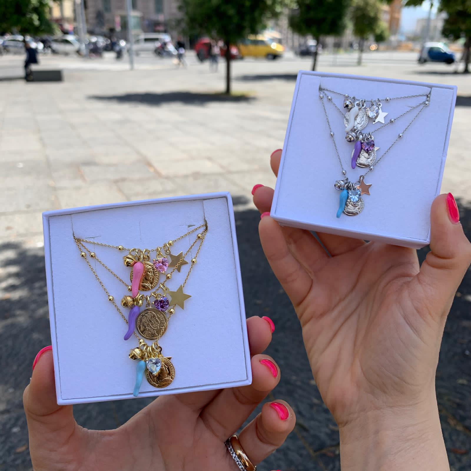 rabiosajewels. collana Ti Auguro in argento 925. collana multicharms. collana colori pastello. Ti auguro la protezione degli angeli tanta fortuna.un sacco di soldi.un amore speciale e di brillare come una stella