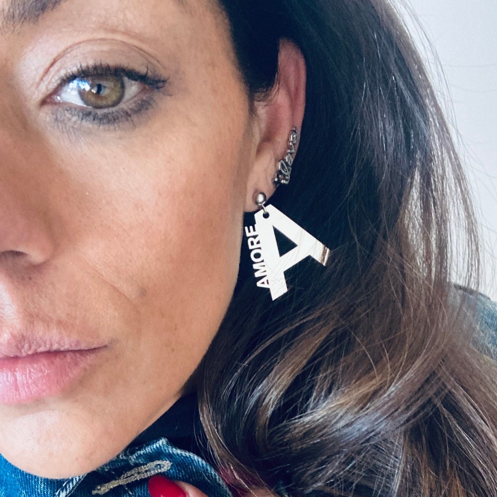 orecchini iniziale con nome in argento 925 di RabiosaJewels