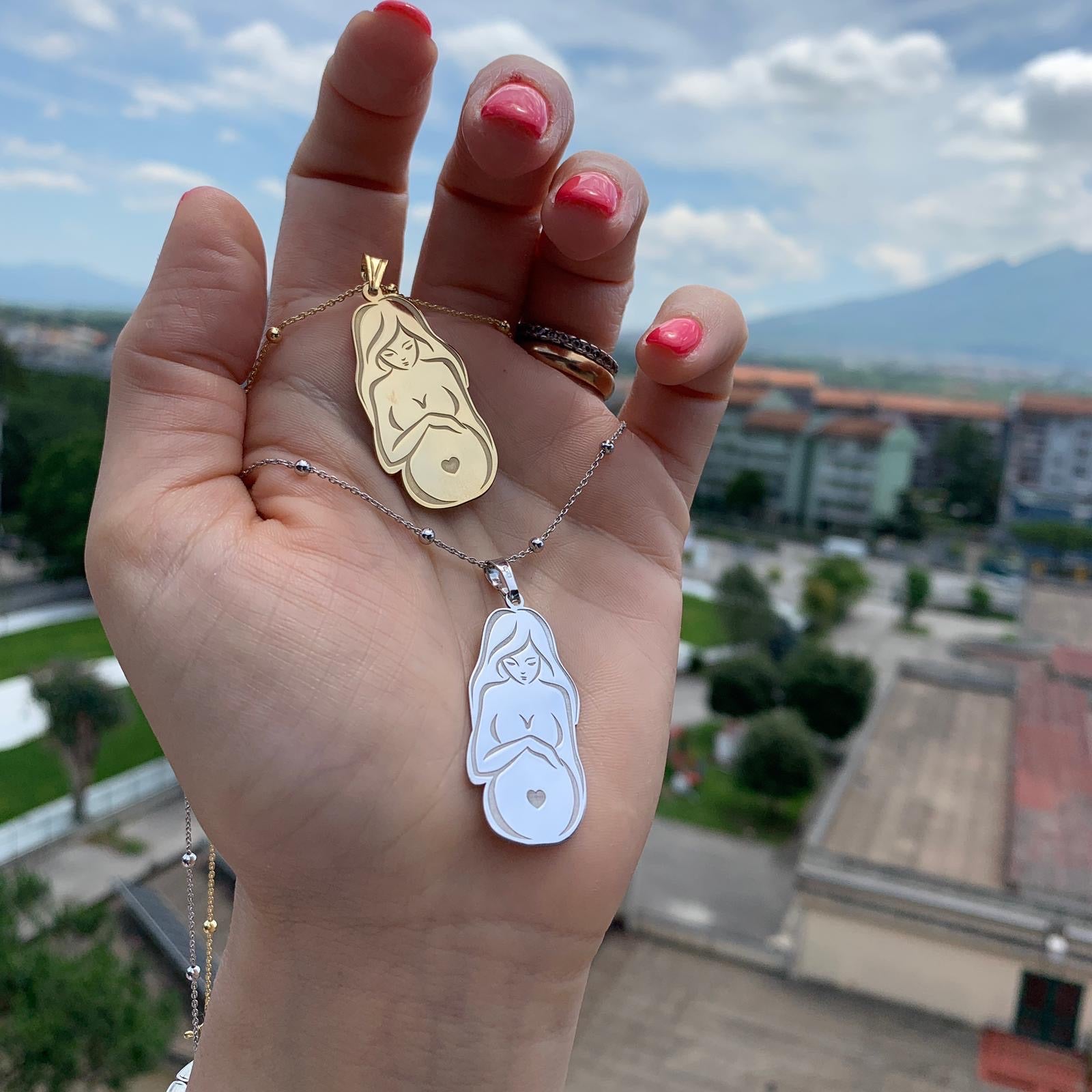 RabiosaJewels. Collana Mom To Be in argento 925. personalizzabile sul retro. Disponibile sia gold che silver. (4662309126207)