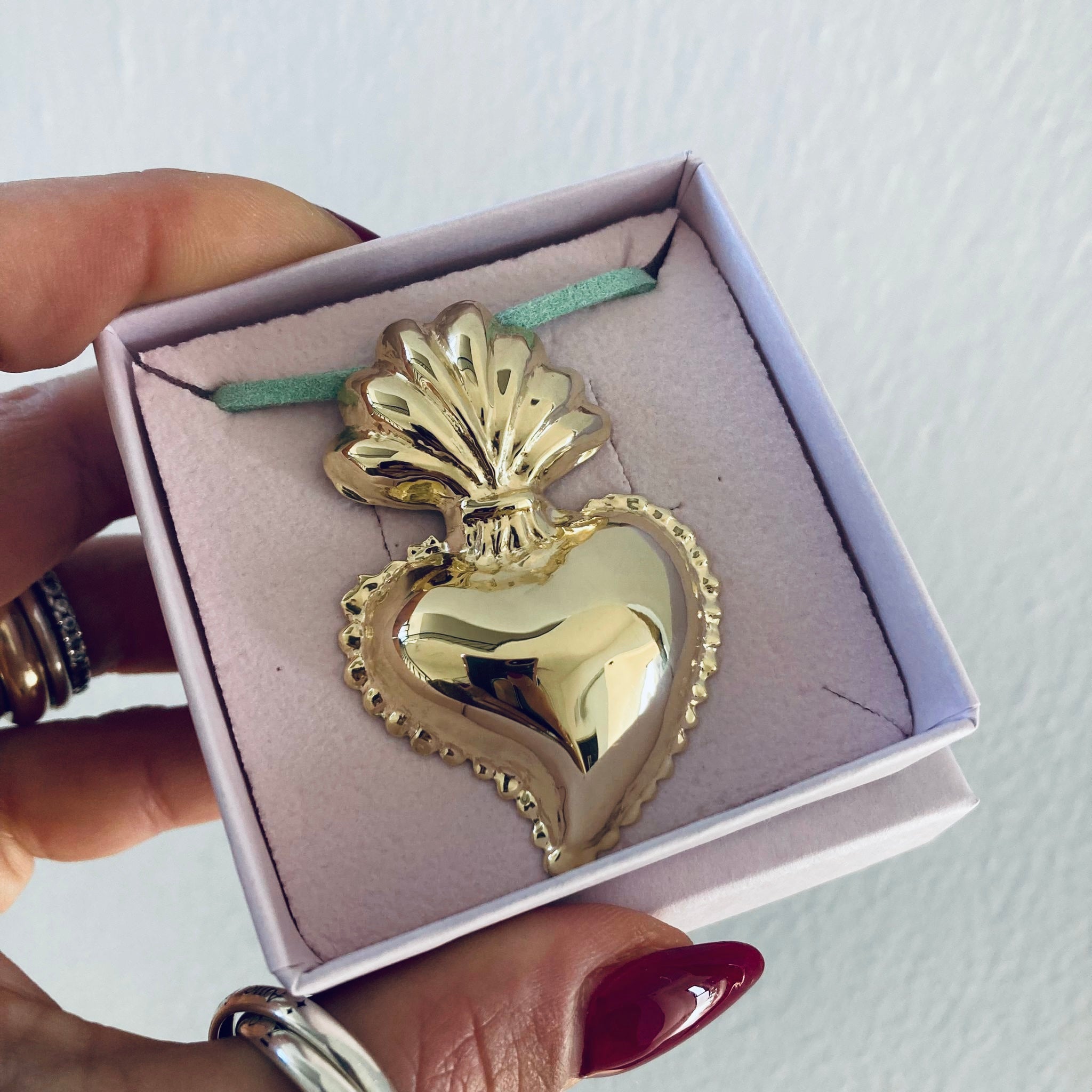 Collana filo Cuore Sacro in argento 925 di RabiosaJewels 