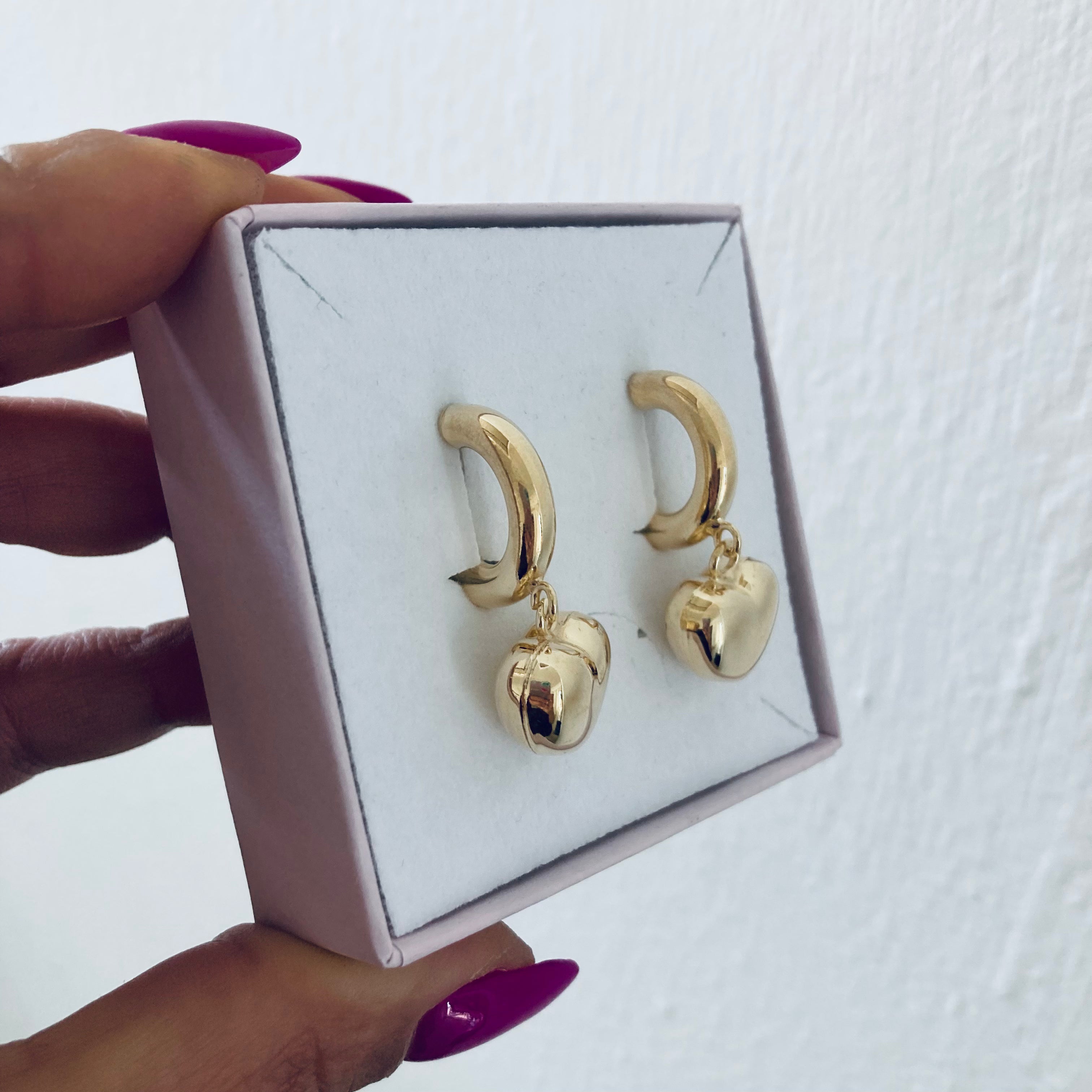 orecchini cerchi con cuore bombato in argento 925. RabiosaJewels