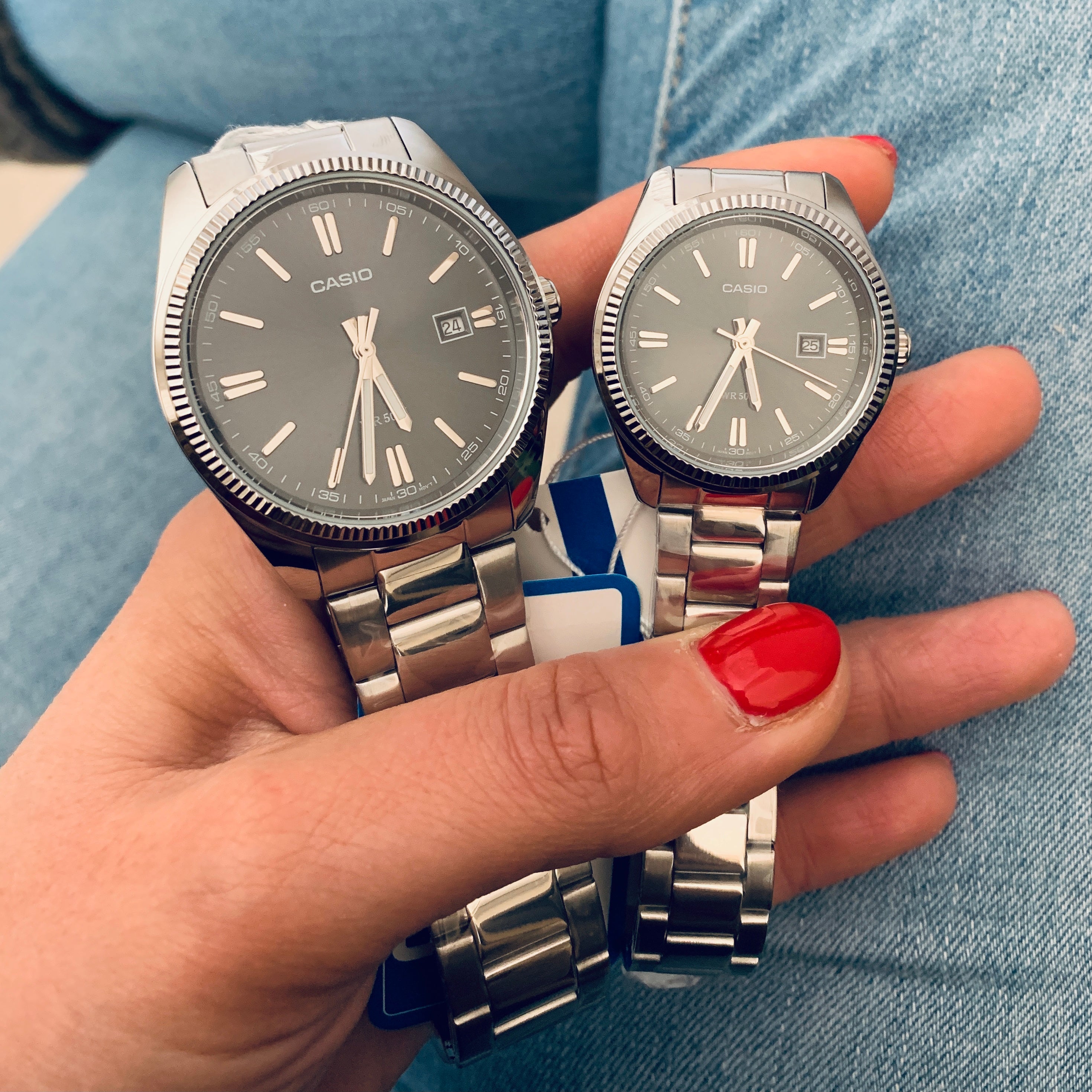casio con quadrante nero e segnatempo silver. cassa da 30 mm o da 39 mm