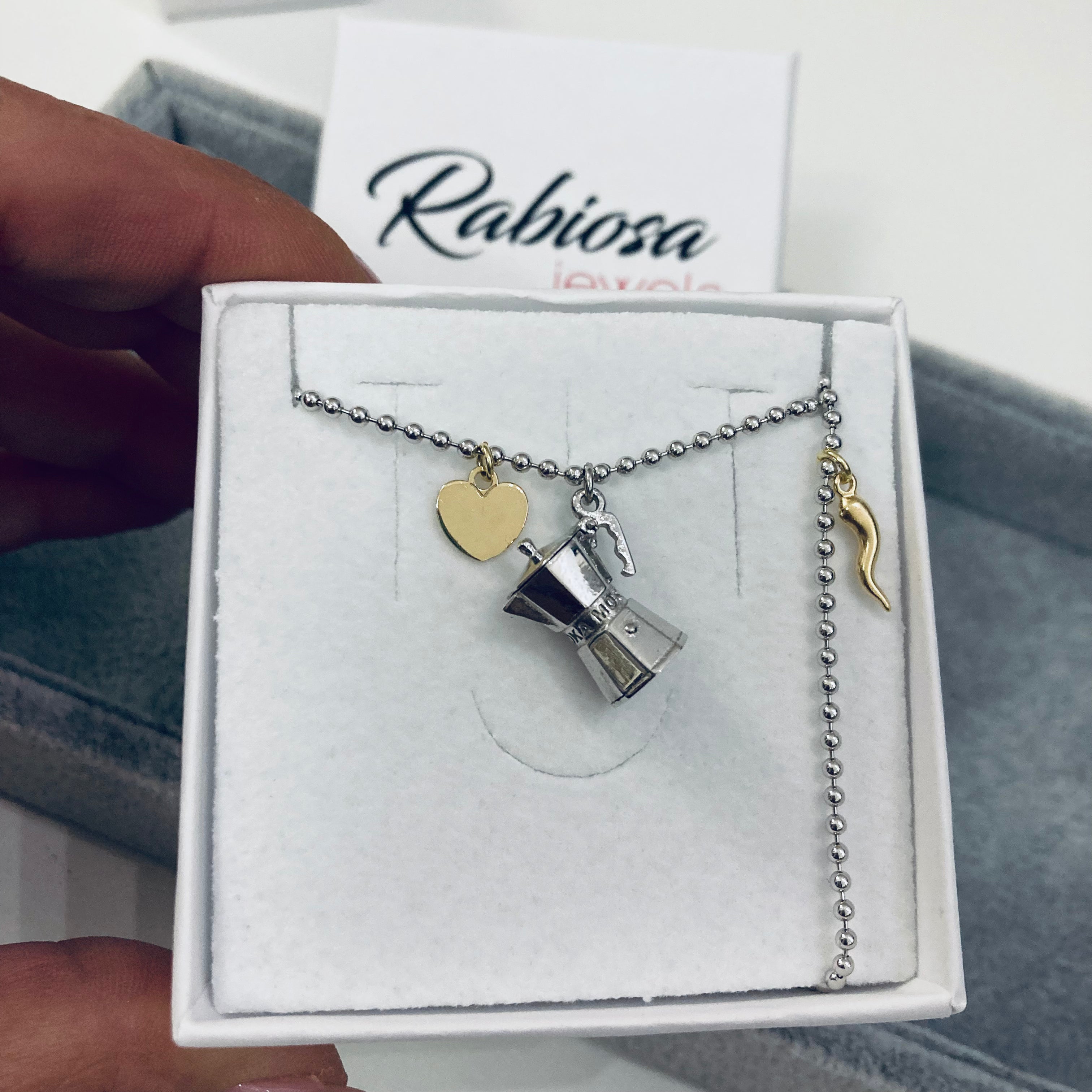 collana moka di rabiosa in argento 925. collana con ciondolo macchinetta del caffè 