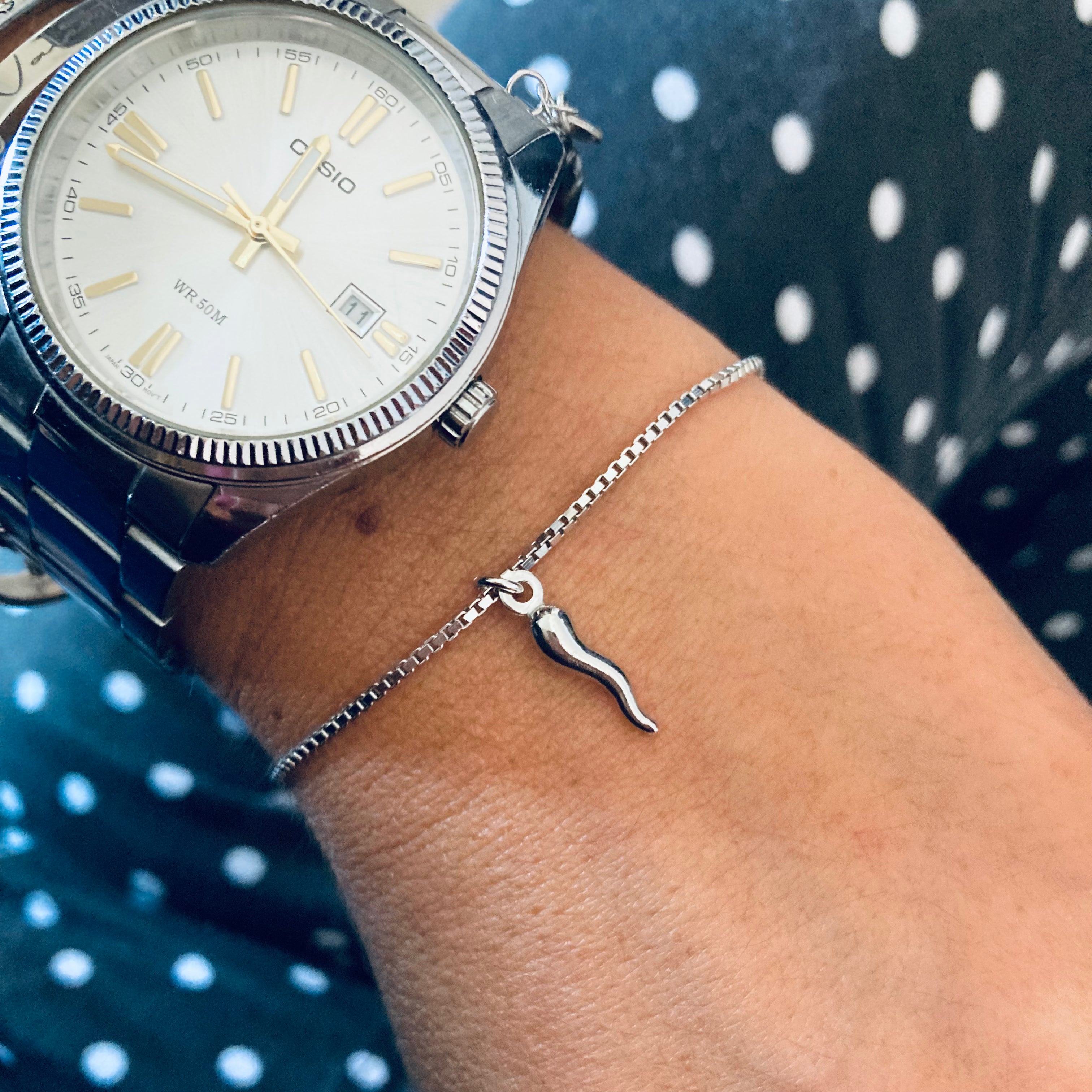 bracciale filo infinity con ciondolo a scelta in argento 925. RabiosaJewels