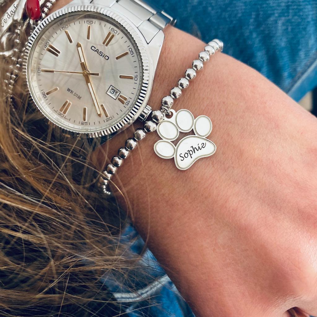 bracciale palline 4mm con ciondolo zampa in argento 925 personalizzabile con nomi, date o parole. rabiosajewels